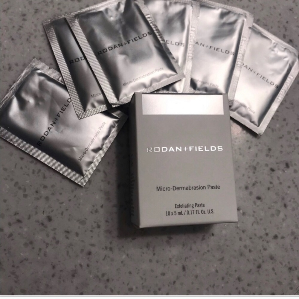 Microdermabrasion Paste 🤍